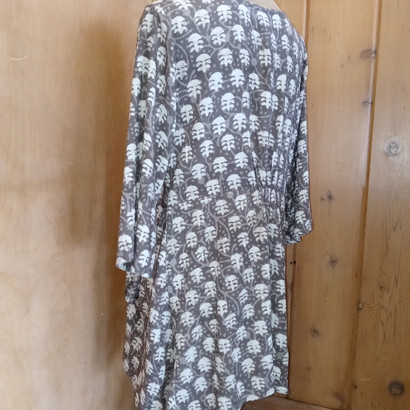 NWT Sacred Threads Top - Picture 4 of 5